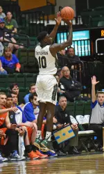 Joe DeCiman led CSU with 16 points.