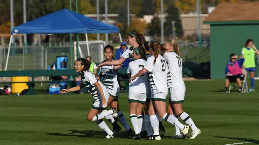 Steinke_Taylor_Goal_Celebration_Boise_State_10-13-17_Soccer