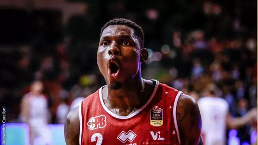 Emmanuel Omogbo - Italy - Yell