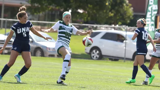 Eheart_Karli_New_Hampshire_9-3-17_Web_Soccer