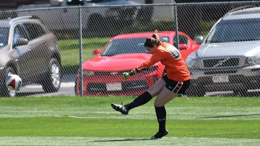 Peifer_Hunter_New_Hampshire_9-3-17_Web_Soccer