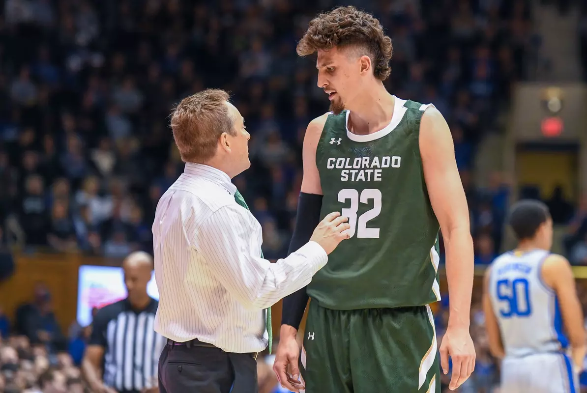 Niko Medved, Nico Carvacho #32