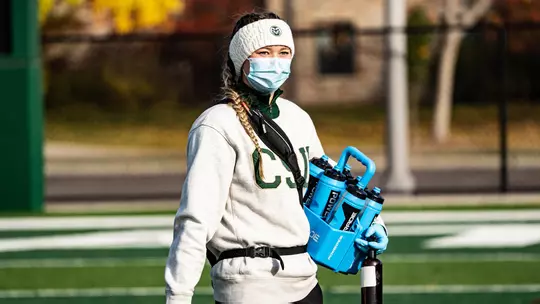Skye Keannaina student athletic trainer
