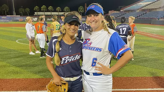 Taylor Gilmore Sydney Romero