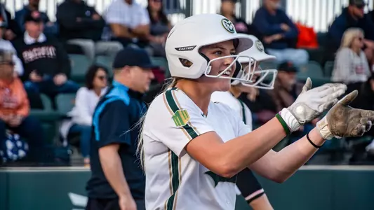 Molly Gates scores for the Rams