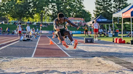 Allam Bushara triple jumps