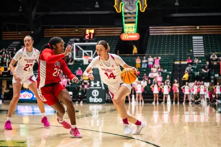 2425 WBB Leimanevs UNLV