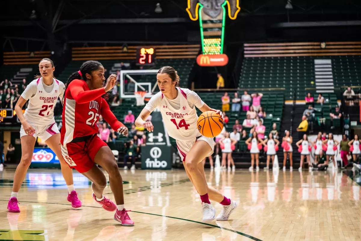 2425 WBB Leimanevs UNLV
