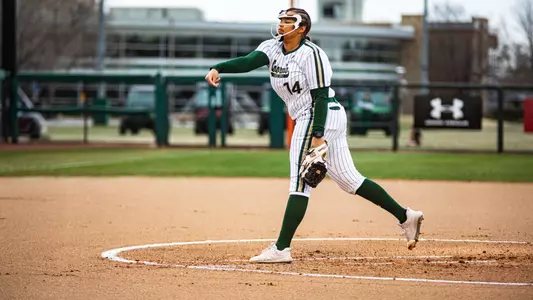 Giselle Bentley Pitching