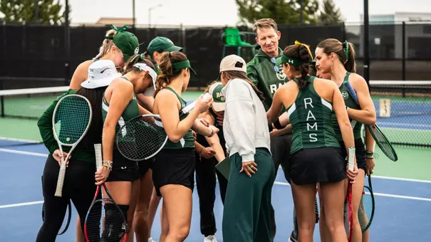 Tennis huddle