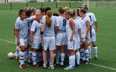 Lady Bucs tie second straight game Image