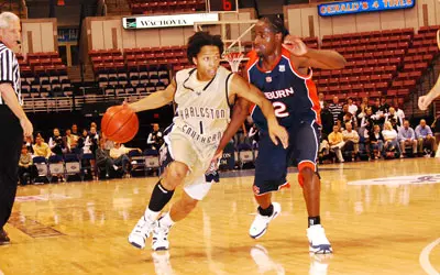 Return to Form of Key Bulldogs Does in Bucs, 85-73 Image