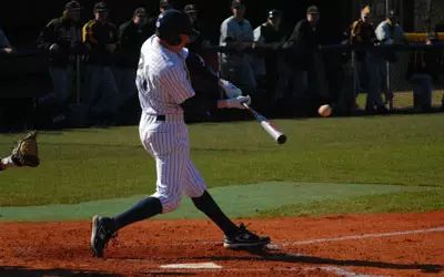 Hunt blasts first homer of 2010 as CSU falls 7-5 to VCU Image