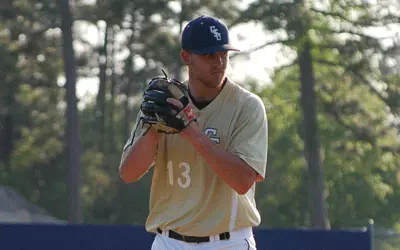 Bulldogs steal series from Bucs with doubleheader sweep Image