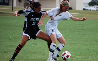CSU tops SC State; 2-1 Image