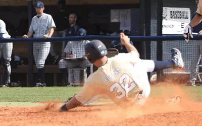 Bucs Split Doubleheader with Hoyas Image