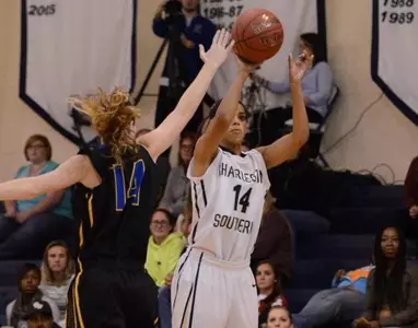 Balanced attack leads Buccaneers past Southern Wesleyan, 85-55 Image