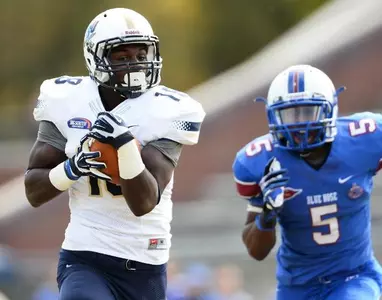 Bucs fend off Presbyterian, 27-16; Set up showdown with No. 3 Coastal Carolina Image
