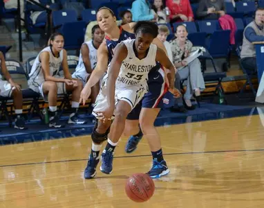 Buccaneers fall to Lancers second half run, 78-71 Image