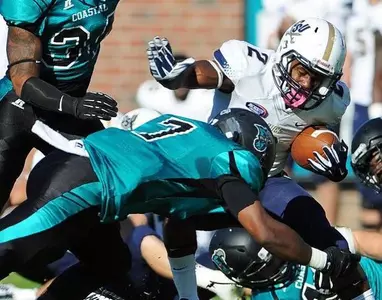 Buccaneers see Coastal pull away in second half, 43-22 Image