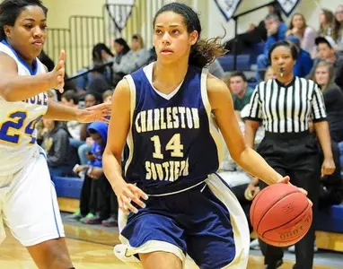 Bucs drop first road contest of the season to Wofford, 55-48 Image