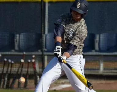 Bucs fall in midweek action at Georgia, 14-5 Image