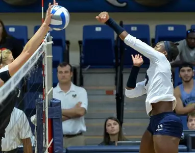 Bucs sweep Savannah State for the second time; Parrott and Houston with 11 kills apiece Image