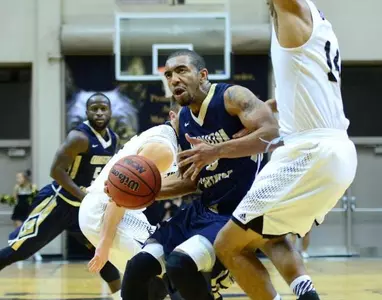 Nimley and Harper leading way for veteran Bucs Image