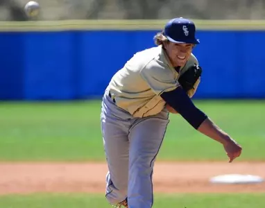 Raynor's complete game helps Bucs even series at Longwood, 5-2 Image