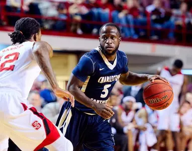 Saah Nimley named finalist for 2015 Lou Henson Award Image