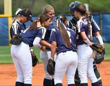 Late rally leads Liberty past Charleston Southern, 10-7 Image