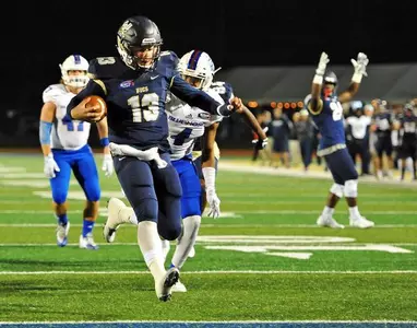 Complete effort propels CSU past Presbyterian, 38-3 Image