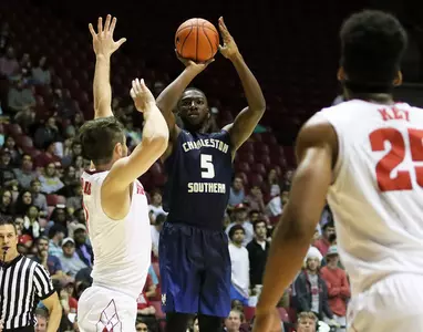 Alabama sets tone early, defeats CSU, 76-46 Image