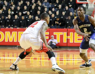 Bucs fall to hot-shooting VMI, 88-83 Image