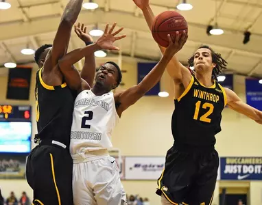 Winthrop pulls away from CSU, 84-68 Image