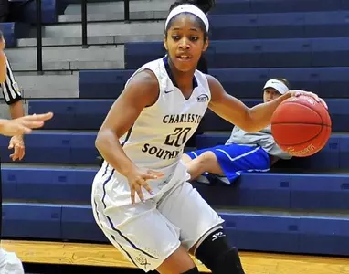 Buccaneers unable to hold off second half Presbyterian surge Image