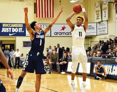Bucs roll past Longwood, 76-61 Image