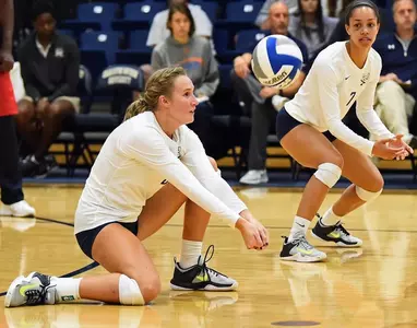 CSU falls to Winthrop in straight sets Image