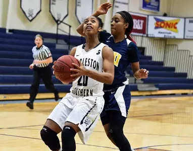 Bucs dominate CIU behind career-high 28 points from Burns Image