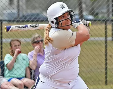 Buccaneers split Saturday doubleheader with Presbyterian Image