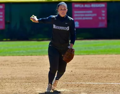 Bucs unable to overcome Cougars' strong bats Image