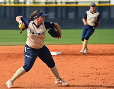Costly CSU errors lead to 6-3 Winthrop victory Image