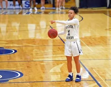 Bucs cruise to 101-50 season-opening win Tuesday Image