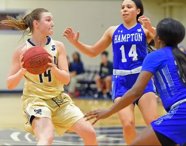 Wilbanks, Bucs power past Longwood Saturday Image