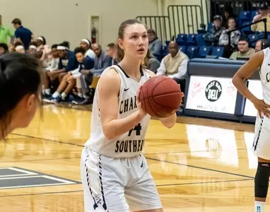 Two rallies push Bucs to another conference road win Saturday Image