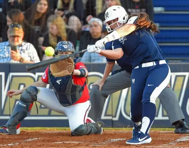 Buccaneers unable to hold off Dartmouth in Holy City Showdown opener Image