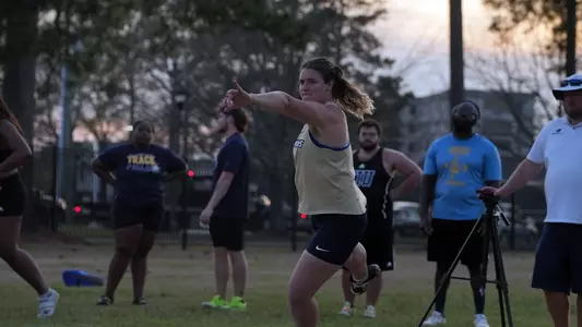 Ankney at 2025 Buc Open Shot Put