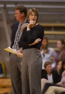 Assistant Coach Tanya Haave