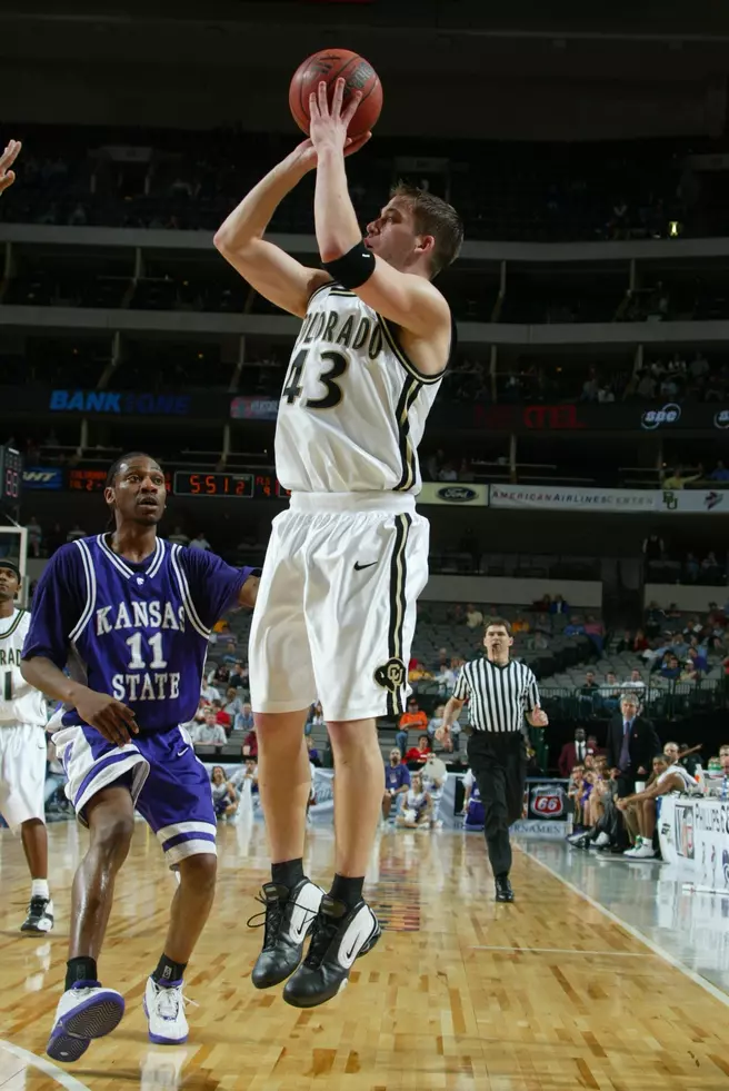WIN A VISIT FROM A CU MEN?S & WOMEN?S PLAYER