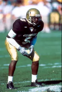 Weak safety J.J. Billingsley drops back in coverage.